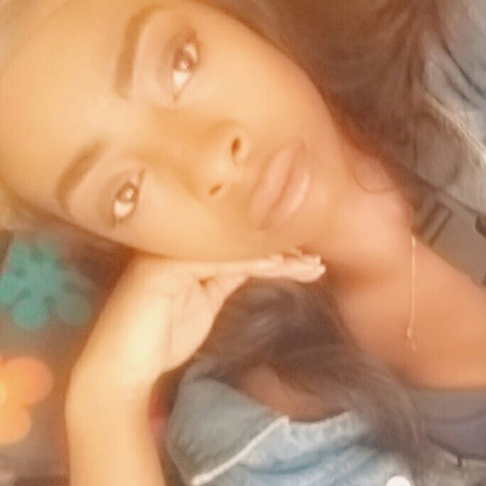 Meet your Posher, Yanni